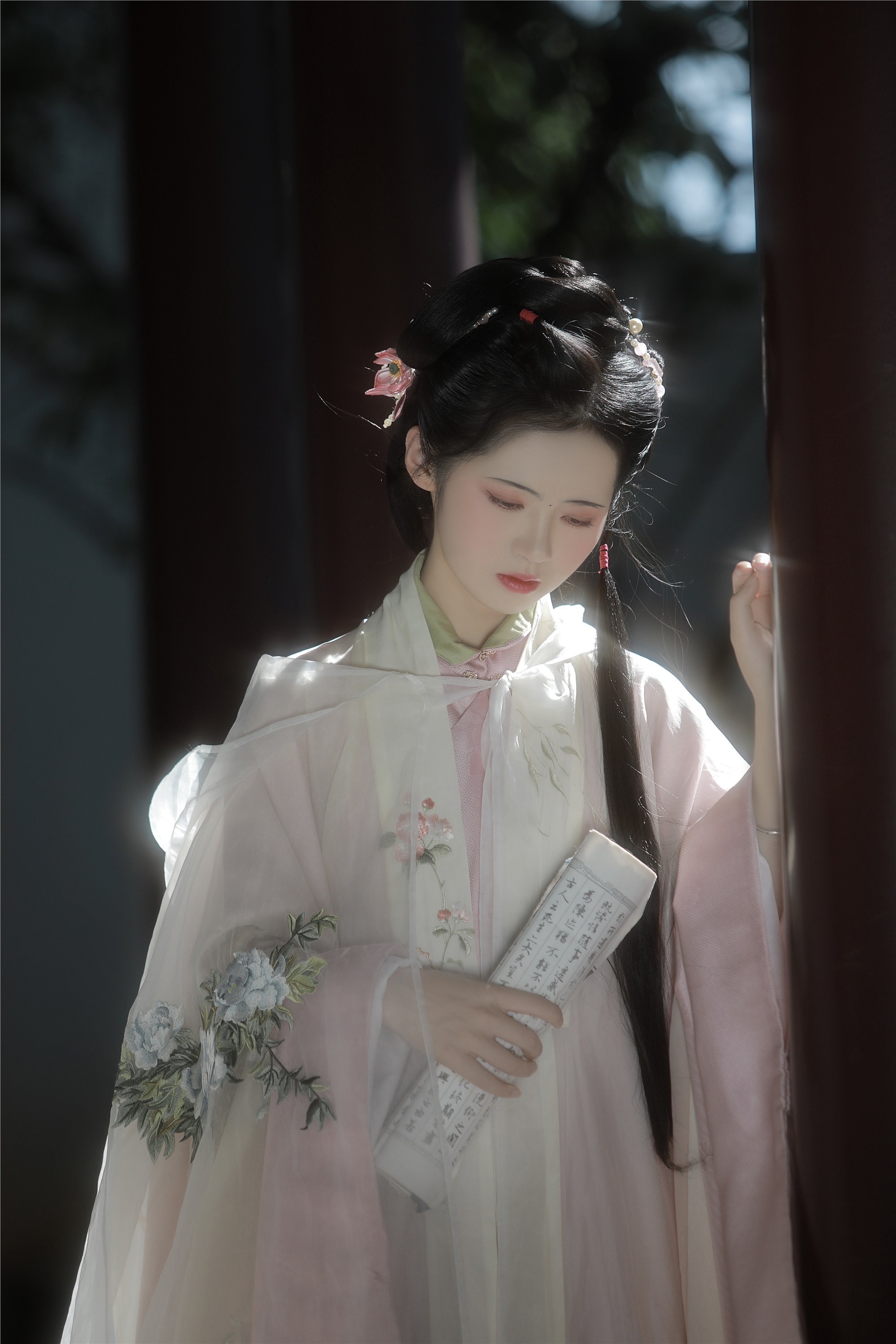 YITUYU艺图语 2025.01.23 你要写江南，就不能只写江南 一枝眠眠